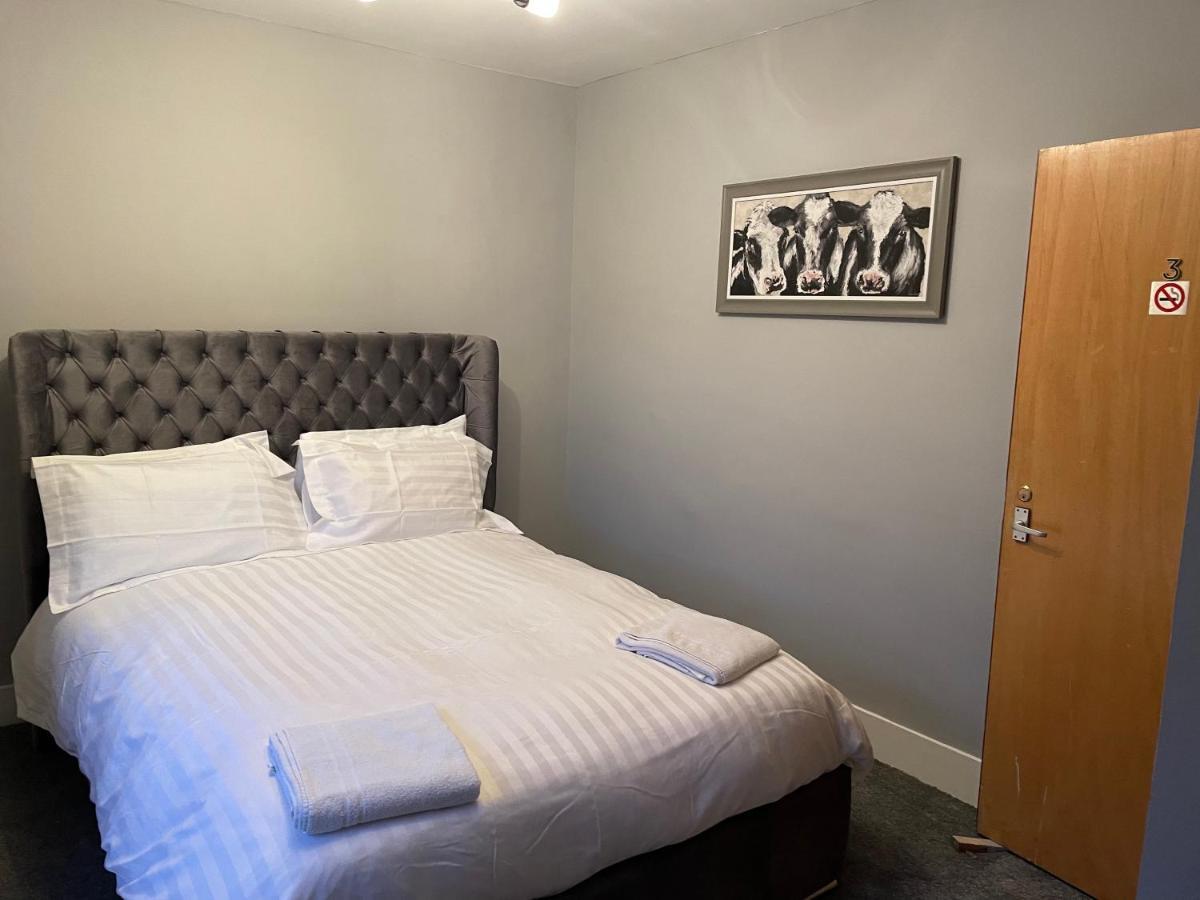 Commercial Hotel Insch エクステリア 写真